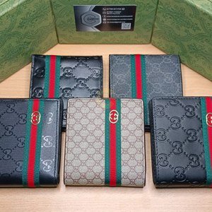 Gucci Band Roundchain Men's attractive wallet made of Premium quality